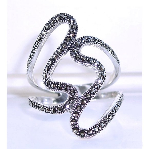 925 STERLING SILVER Modern Curvy Marcasite Statement Ring - Picture 2 of 16